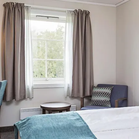 Scandic Lofoten 3*