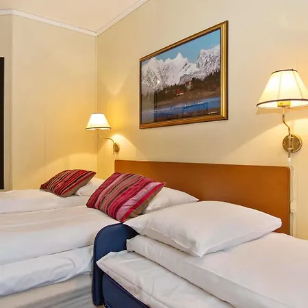 Scandic Lofoten 3*